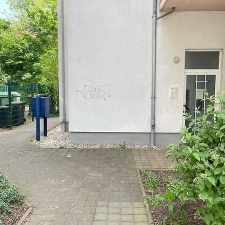 Studio Apartment In Stoetteritz With Balcony - Great Public Transport Links To The City Лайпциг Екстериор снимка